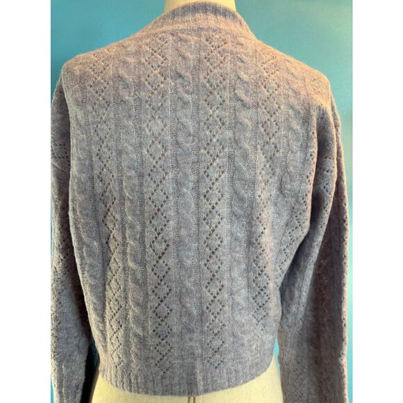 NWOT ASTR the Label Cropped Knot Twist Front Cable Knit Sweater Lilac Small - Picture 5 of 8